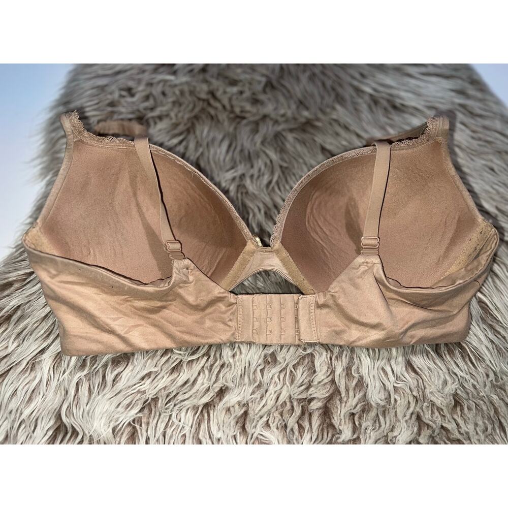 Victoria Secret women’s cream push up bra - Picture 10 of 12